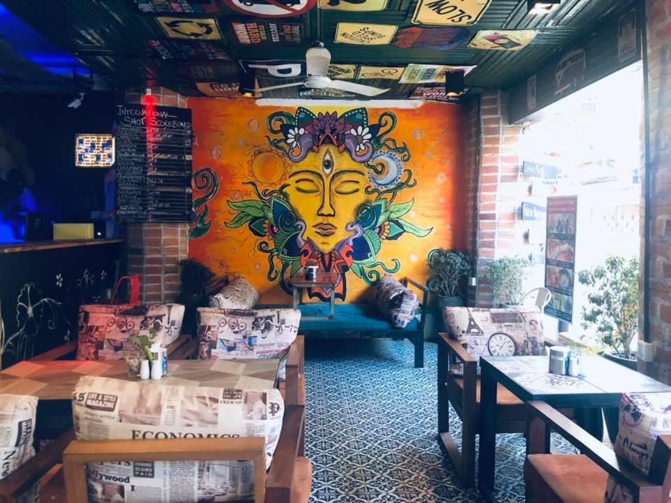 Route 66 Music Restaurant & Hostel Siem Reap Exterior photo